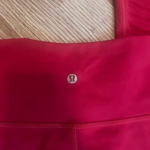 Red Lululemon leggings